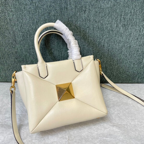 Valentino One Stud Small white Leather Cross-Body Bag