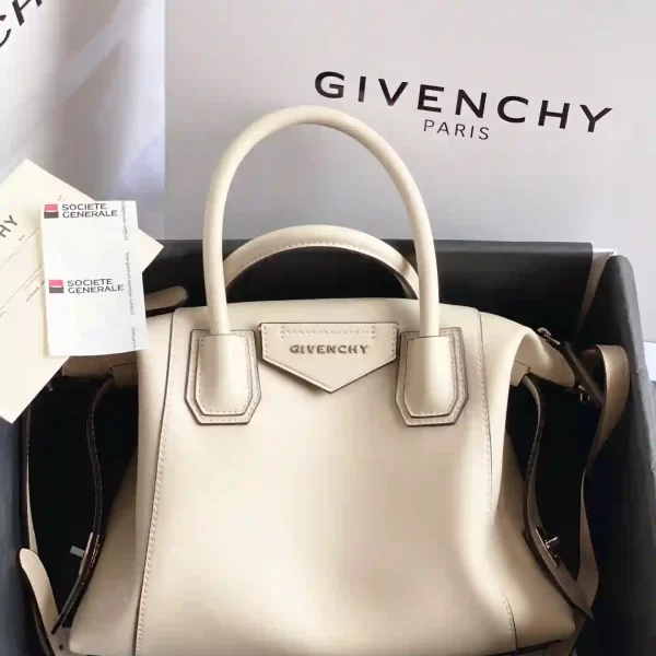 Givenchy Sugar Goatskin Small Antigona Off White Bag