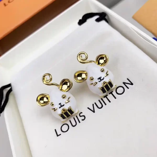 Louis Vuitton Mouse Mice Animal Stud Earrings With Heart Shaped