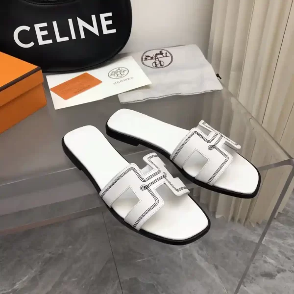 Hermes Oran Sandal In Classic White Leather