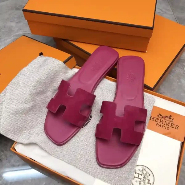 Hermes Oran Sandal In Shocking Pink Slipper